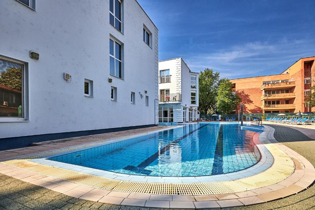 Bazén v ubytovaní Hotel Silver alebo v jeho blízkosti
