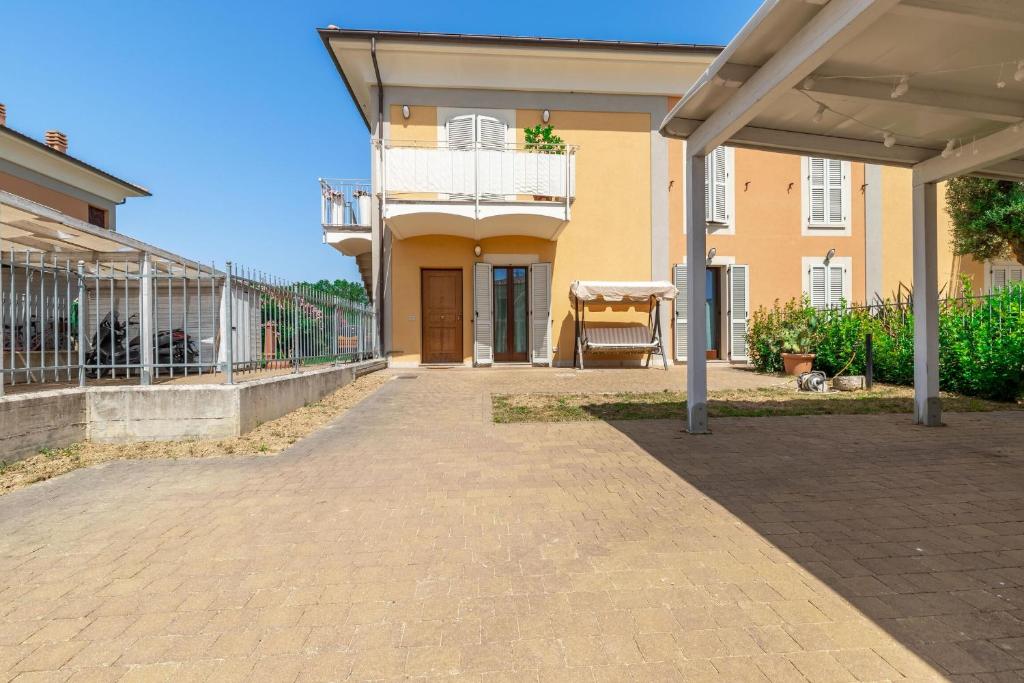 The building in which Az apartmant is located