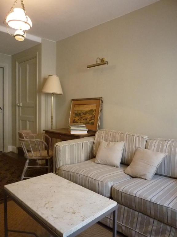 Le Logis Alexandra BnB - Suite Familiar De Lujo
