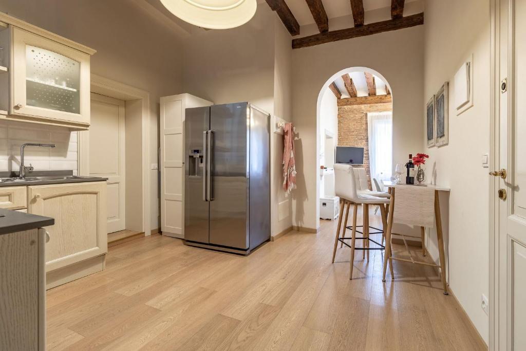 Italian Experience-Riva degli Schiavoni Boutique Apartment - Apartment