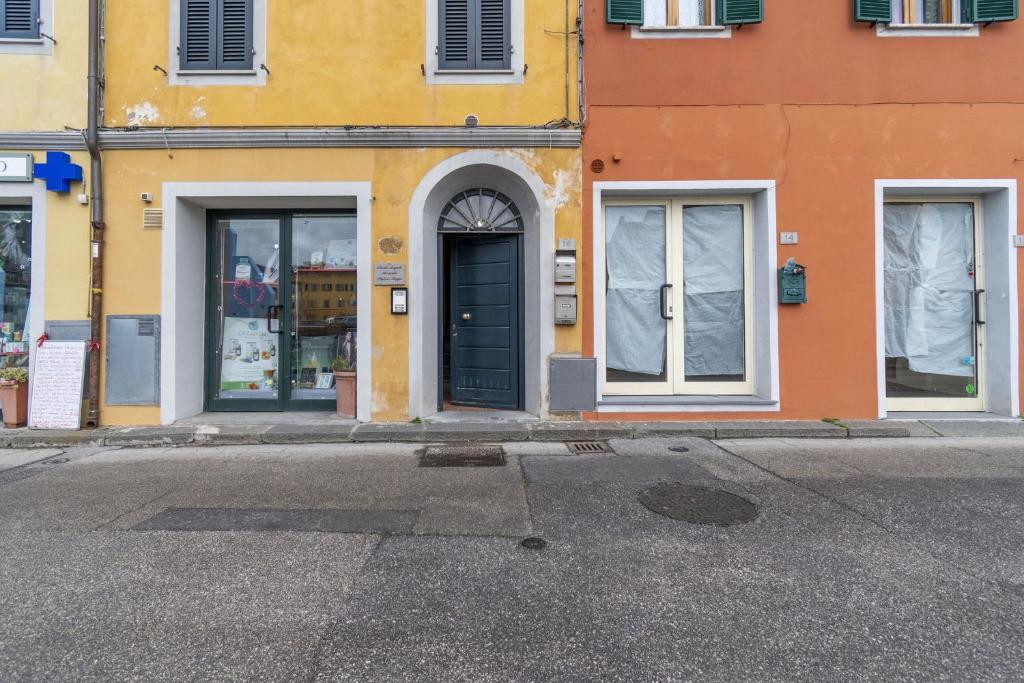 The building in which Az apartmant is located