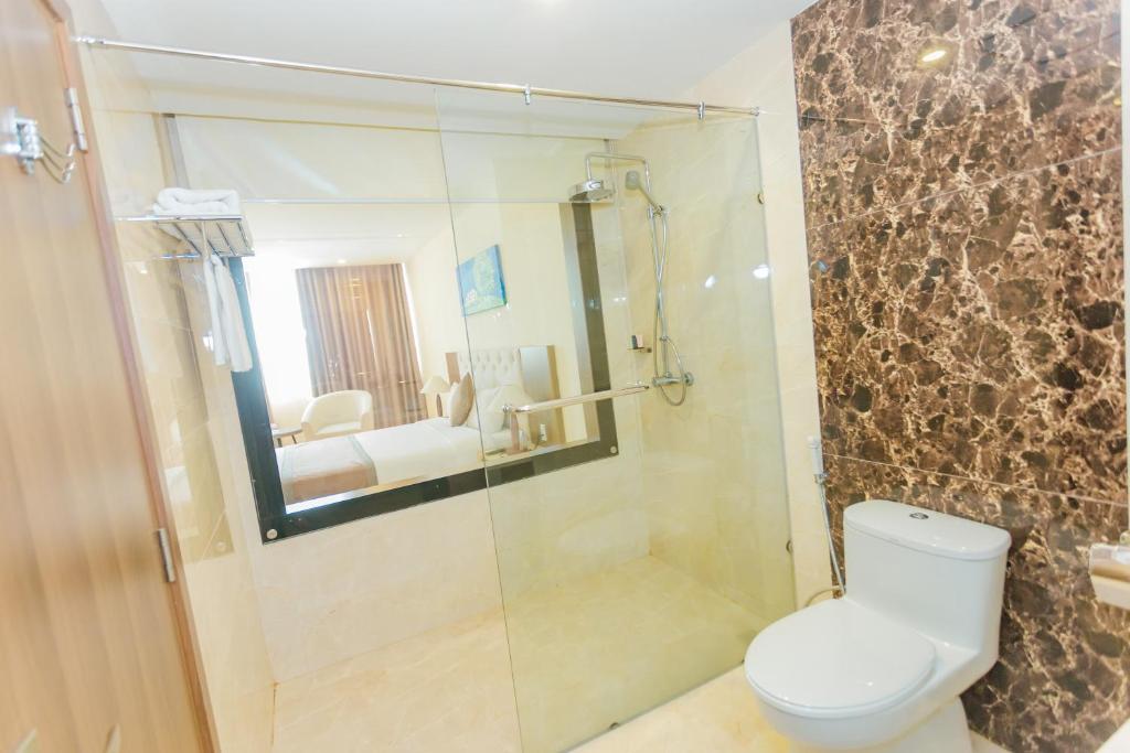 Koupelna v ubytování Muong Thanh Grand Quang Nam
