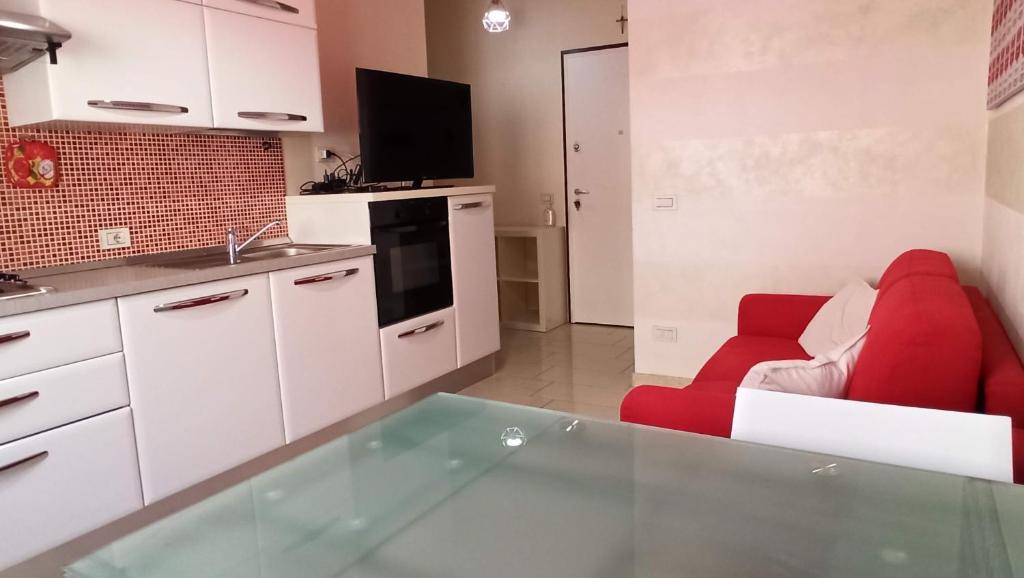 A kitchen or kitchenette at Residenza Ancora - Centro - Zona Ospedale