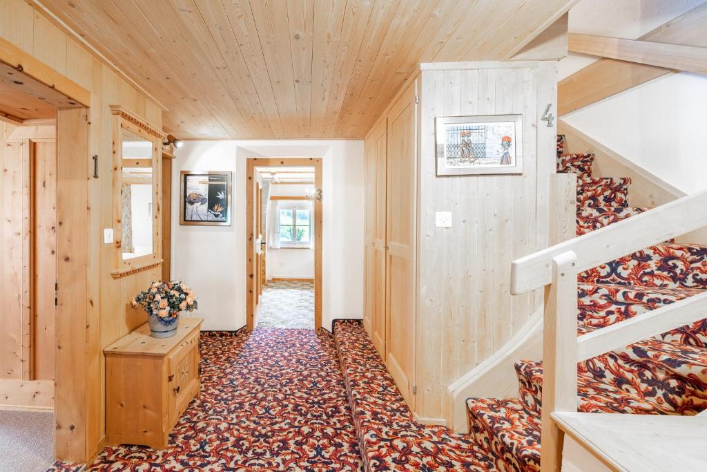 Fotografie z fotogalerie ubytování Suot Chaste Tarasp v destinaci Tarasp