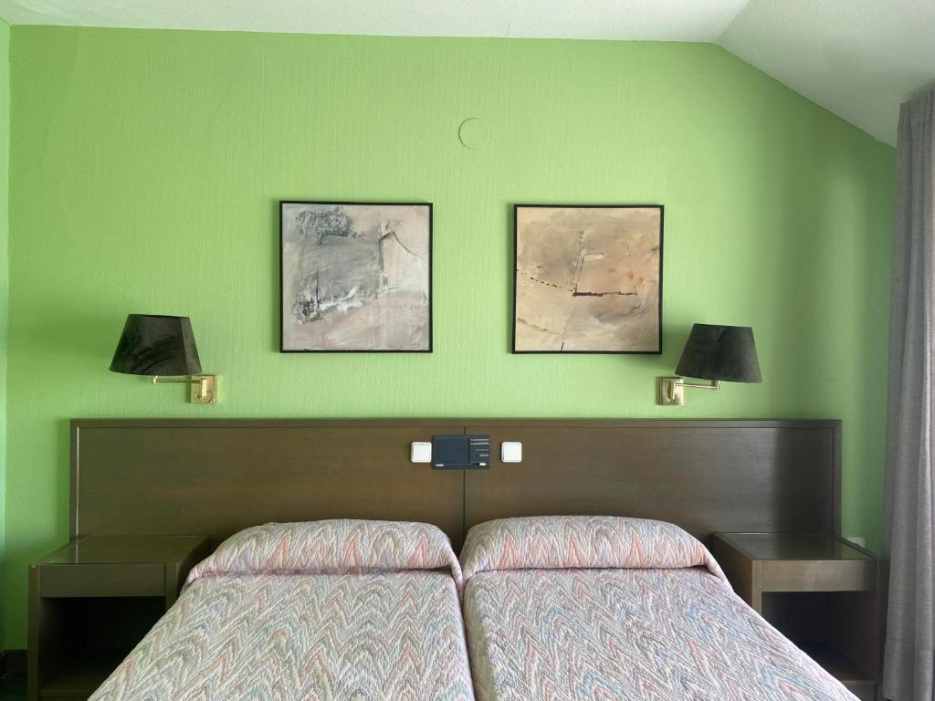 Posteľ alebo postele v izbe v ubytovaní Hotel Zenit Mar