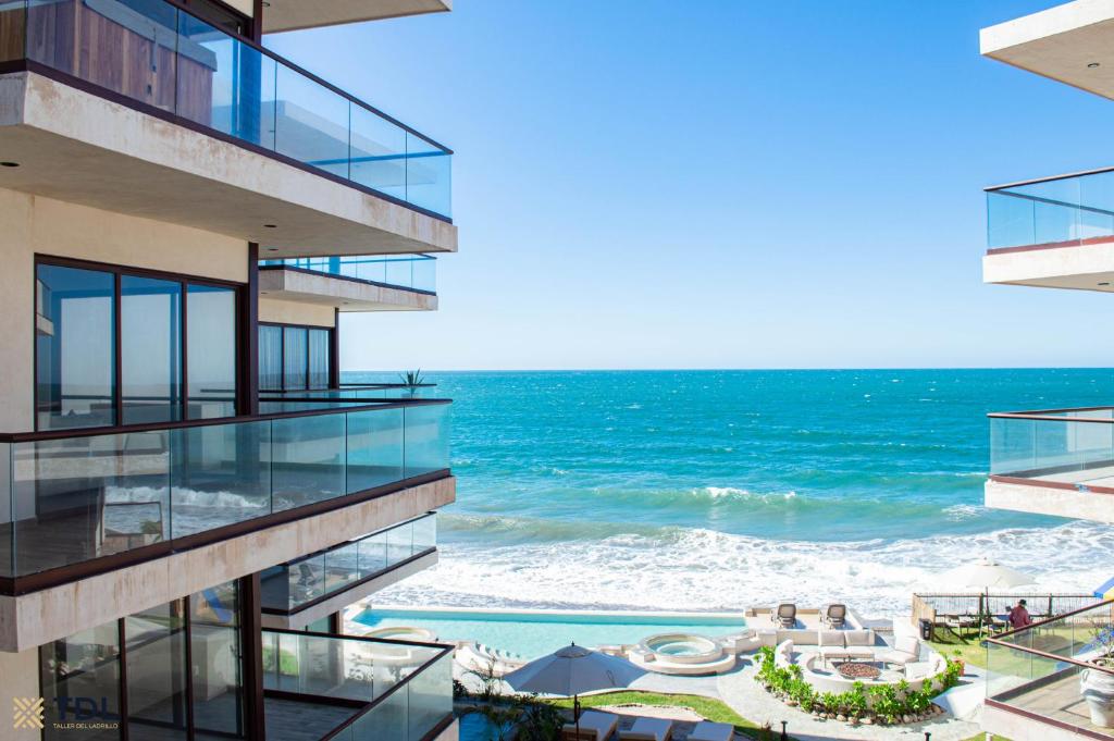 Γενική θέα στη θάλασσα ή θέα στη θάλασσα από  αυτό το διαμέρισμα