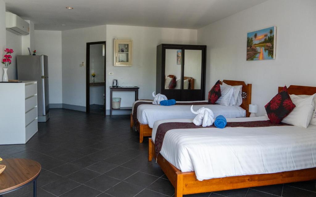 Deng's kamala beach Guesthouse - 15