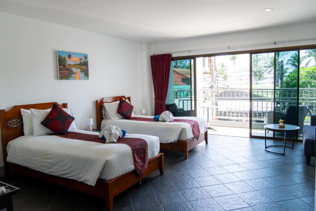 Deng's kamala beach Guesthouse - 19