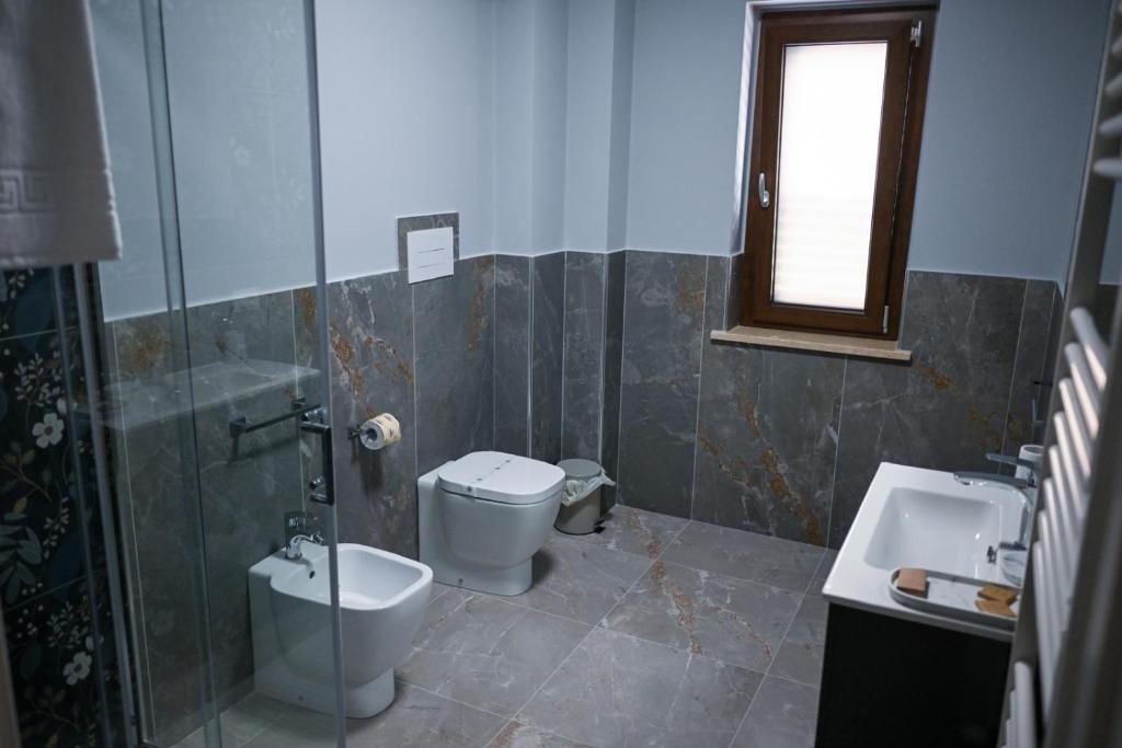 The Paris Rooms B&B - 12