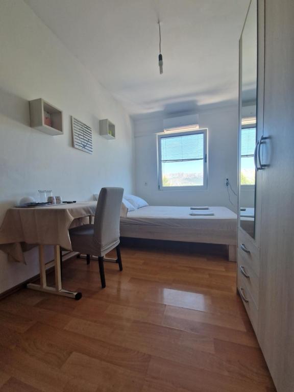 Postel nebo postele na pokoji v ubytování Ensuite Stay Rooms
