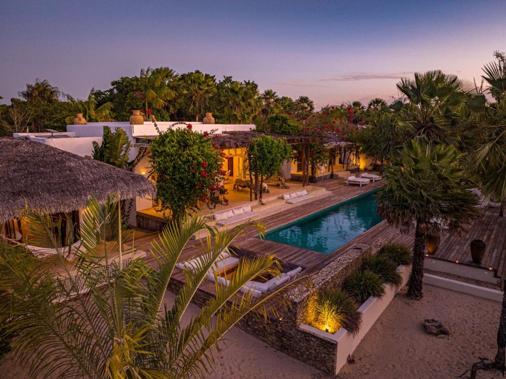 Hồ bơi trong/gần Villa Paz - La Villa Group