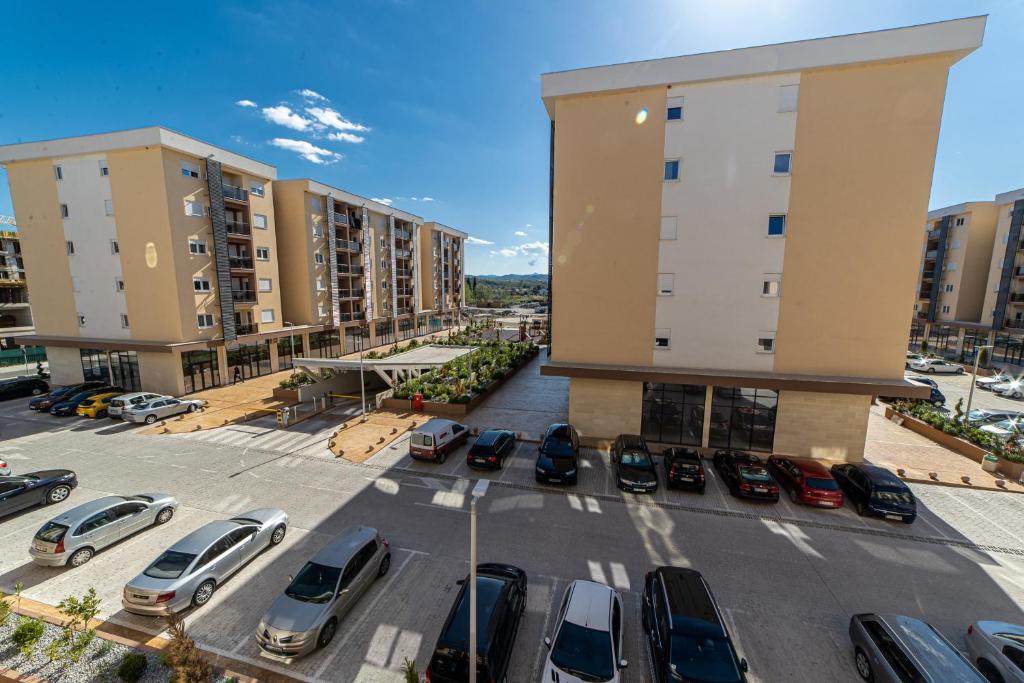 New City Luxury Apartments - 18