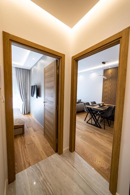 New City Luxury Apartments - 9