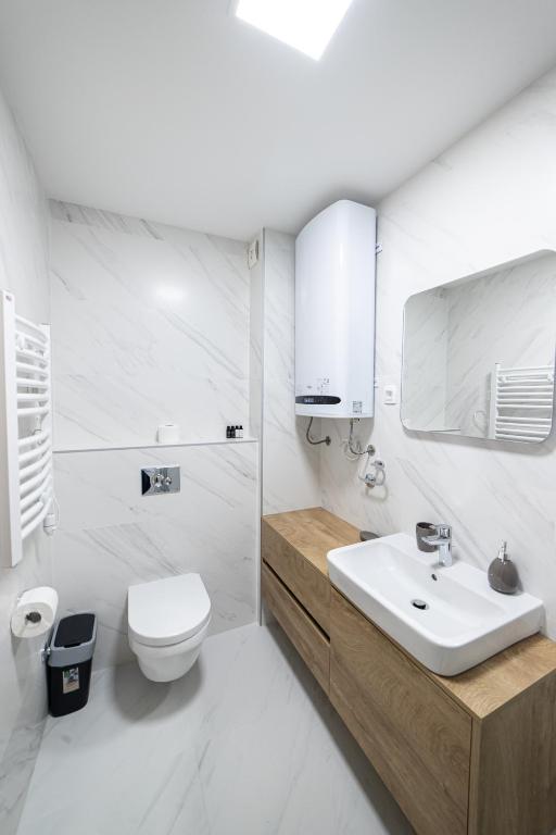 New City Luxury Apartments - 10