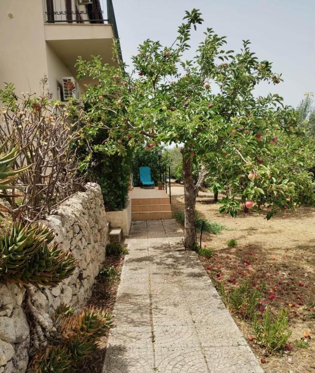 Zahrada ubytování Ronnavona Casa Vacanze B&B