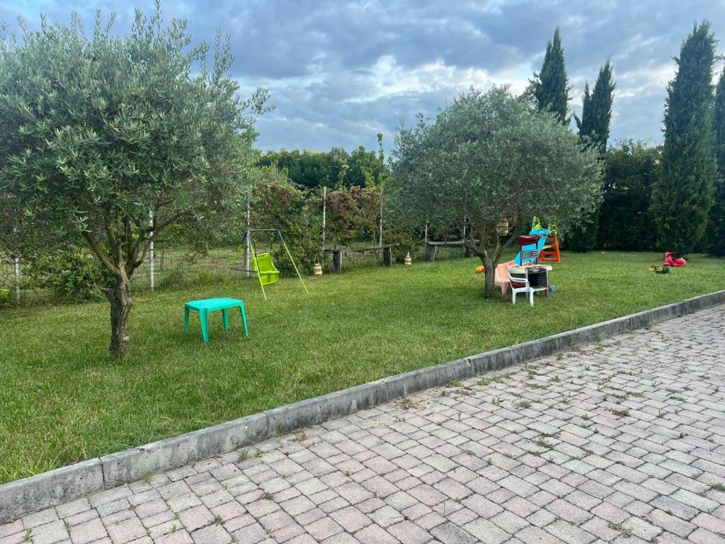 Zahrada ubytování Albergo quatro pini