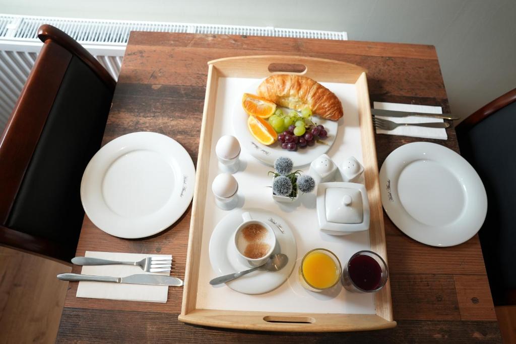 Hotel Attaché an der Messe - Resim 36