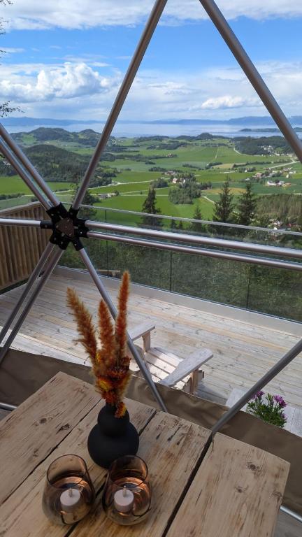 Příroda nedaleko luxury tent