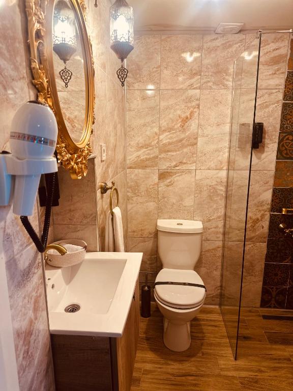 Koupelna v ubytování Taşhan Hotel
