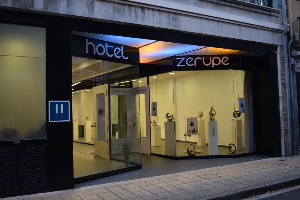 Fotografie z fotogalerie ubytování Zerupe Hotel v destinaci Zarautz