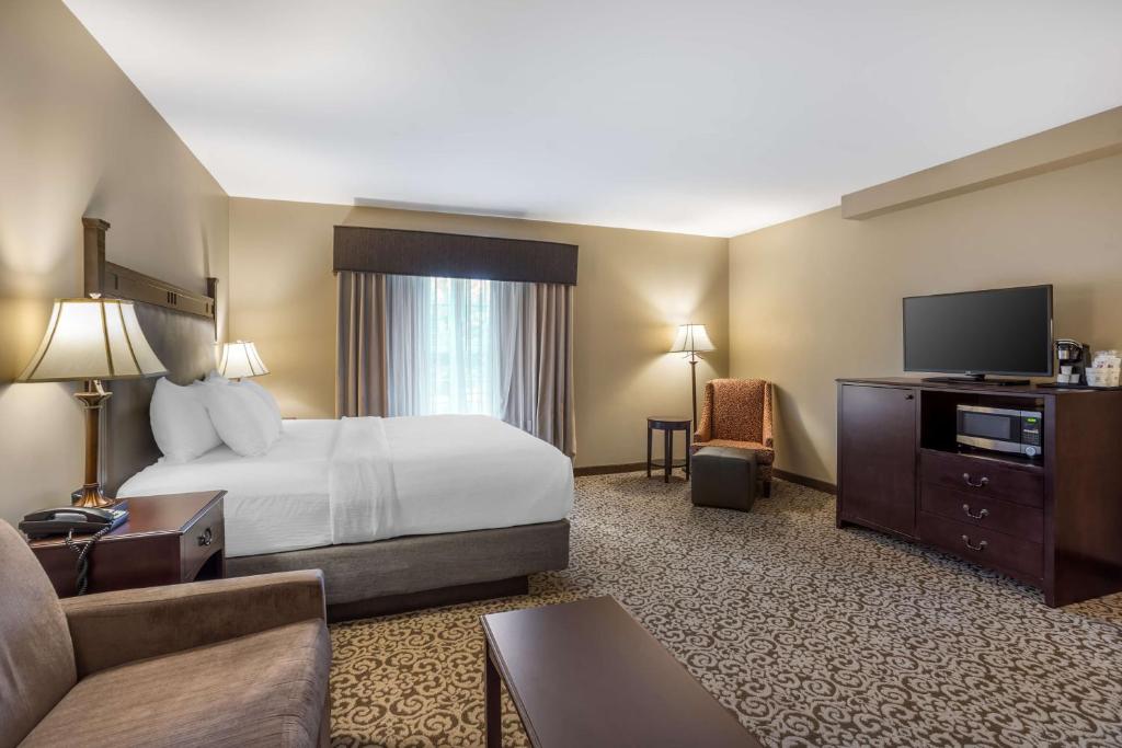 Best Western Plus Intercourse Village Inn - 特大号床间 - 带沙发床 - 禁烟