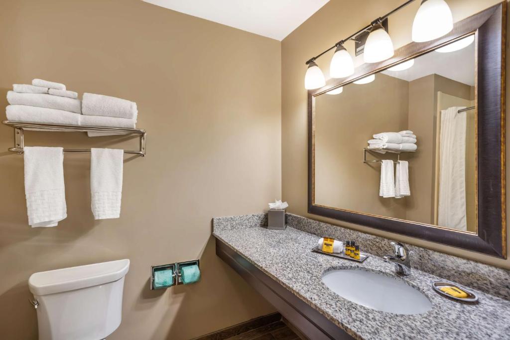Best Western Plus Intercourse Village Inn photo
