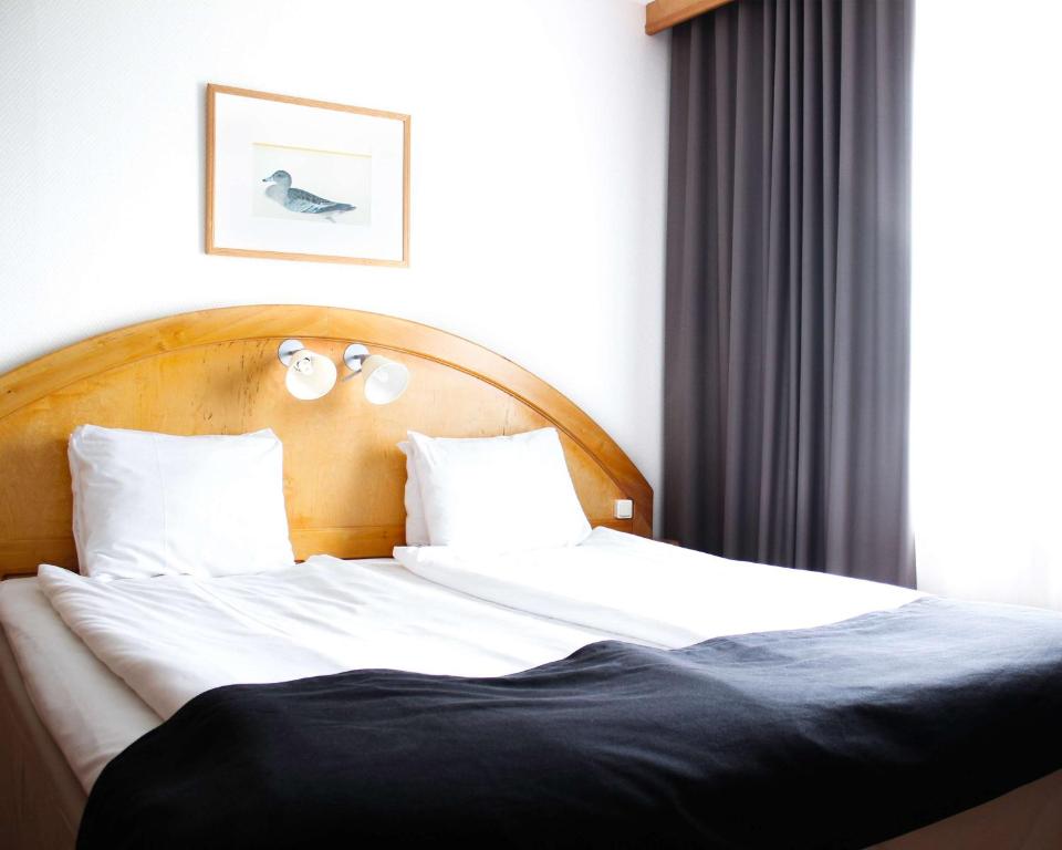 Postel nebo postele na pokoji v ubytování Best Western Karlshamn Spa & Relax