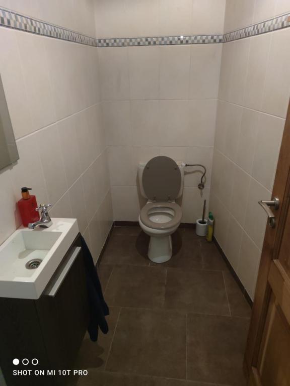 Koupelna v ubytování Belle villa de luxe avec 8 chambres