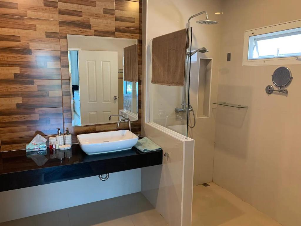 Koupelna v ubytování Luxury 3 bed pool villa