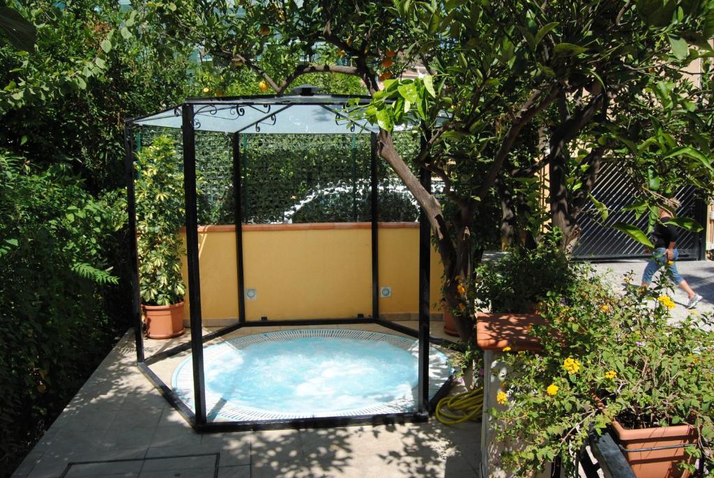 Zahrada ubytování Residence Villa Il Glicine