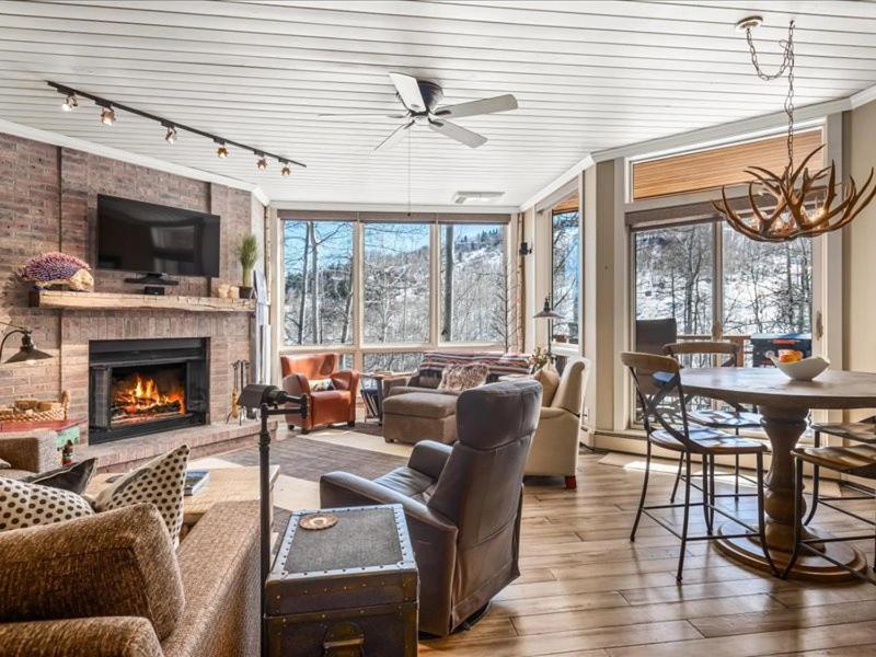 Snowmass Mountain Townhome with Easy Ski Access by The Woodrun V ...