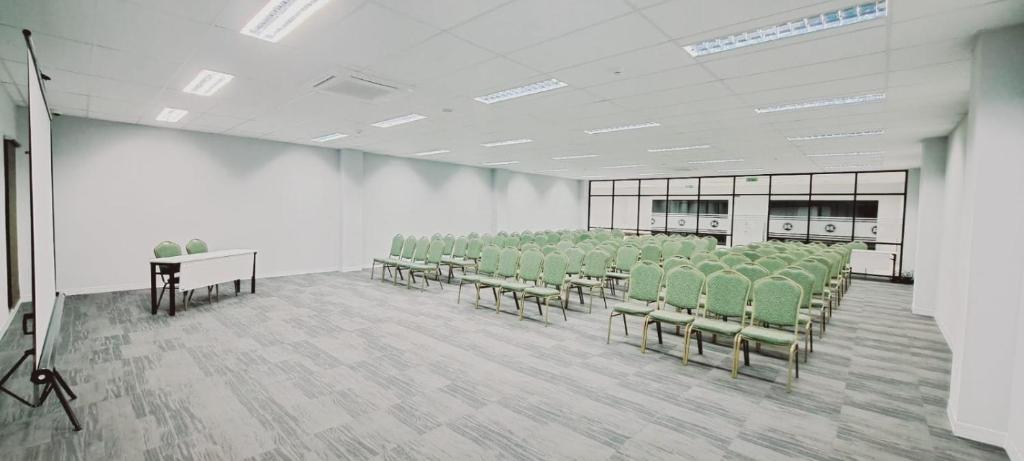 Konferenční prostory v ubytování TOS Hotel & Convention Center Tangerang Powered by Archipelago