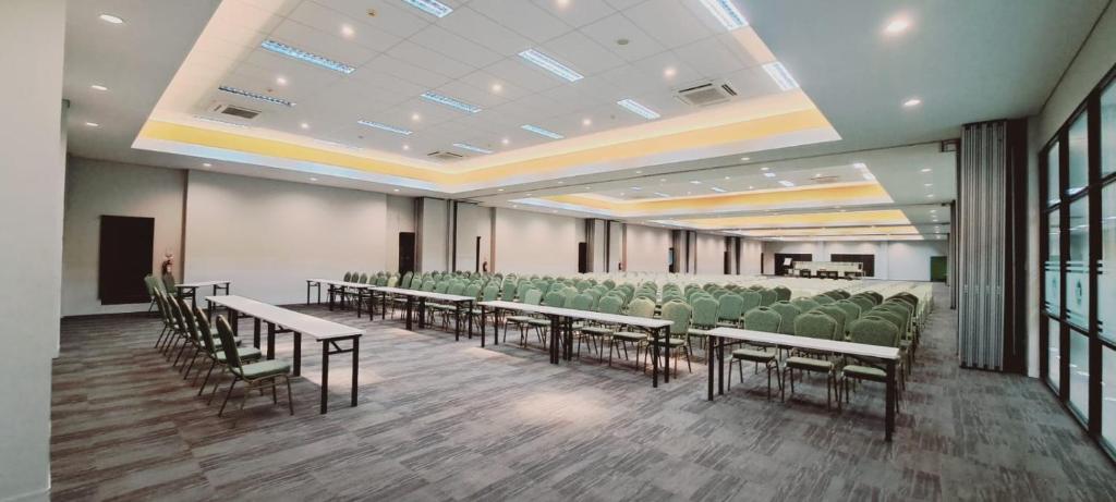 Konferenční prostory v ubytování TOS Hotel & Convention Center Tangerang Powered by Archipelago