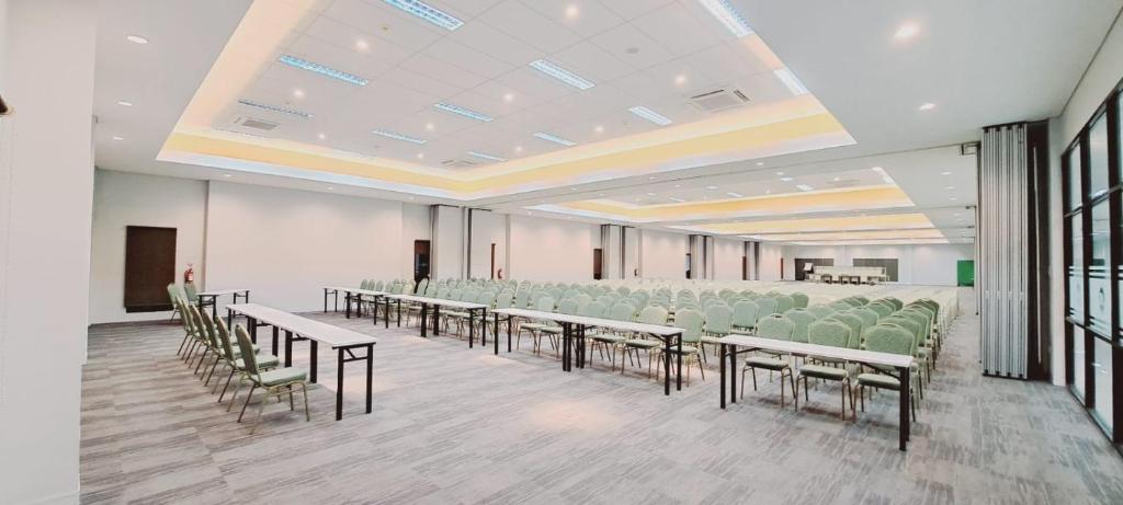Konferenční prostory v ubytování TOS Hotel & Convention Center Tangerang Powered by Archipelago