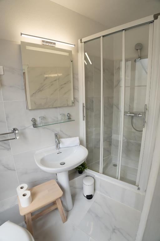 Hotel Des Grands Hommes - Bordeaux Centre - Resim 6