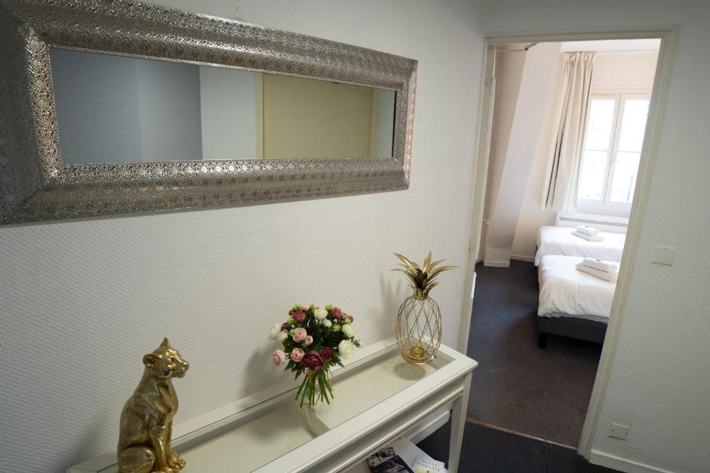 Hotel Des Grands Hommes - Bordeaux Centre - Resim 20