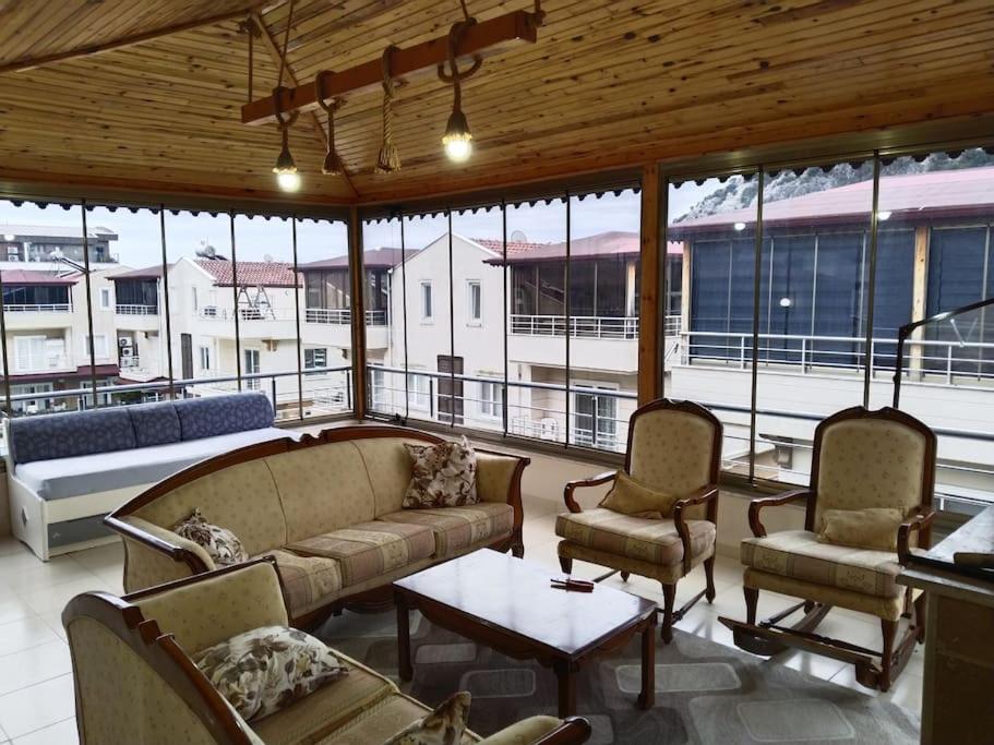 Posezení v ubytování Denize Yakın Geniş Villa