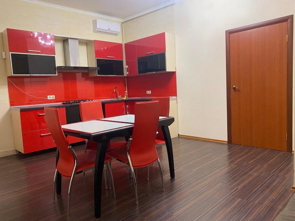 Kuchyň nebo kuchyňský kout v ubytování Valencia Hotel