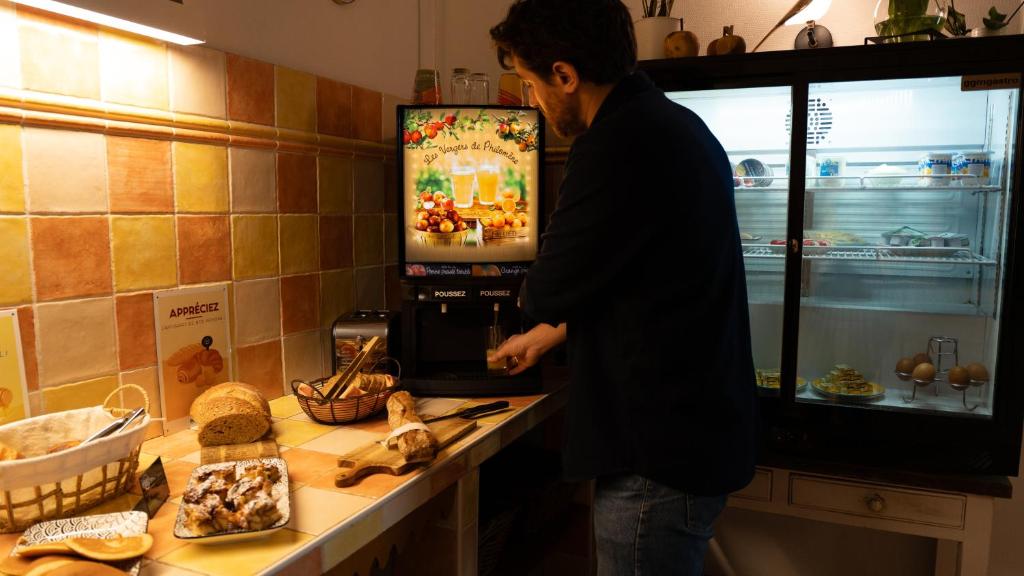 Hotel Des Grands Hommes - Bordeaux Centre - Resim 37