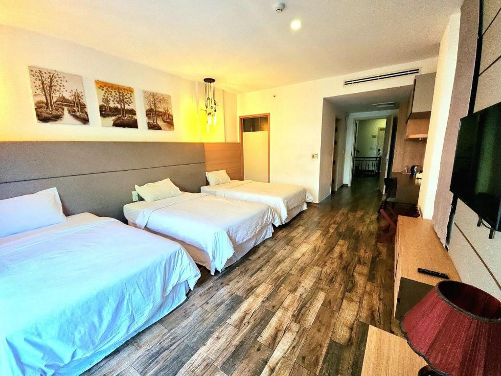 TV a/nebo společenská místnost v ubytování CHILCHILL Hotel Riverside
