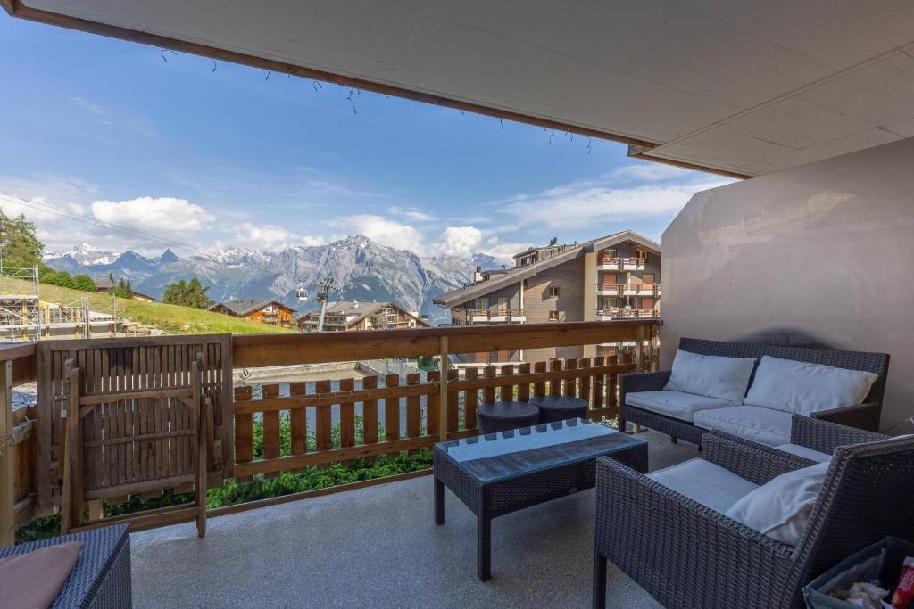 Victoria - real ski-in ski out, great view - Resim 10