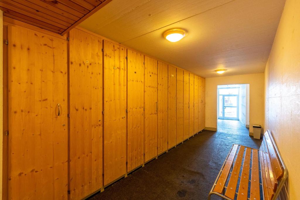 Victoria - real ski-in ski out, great view - Resim 25