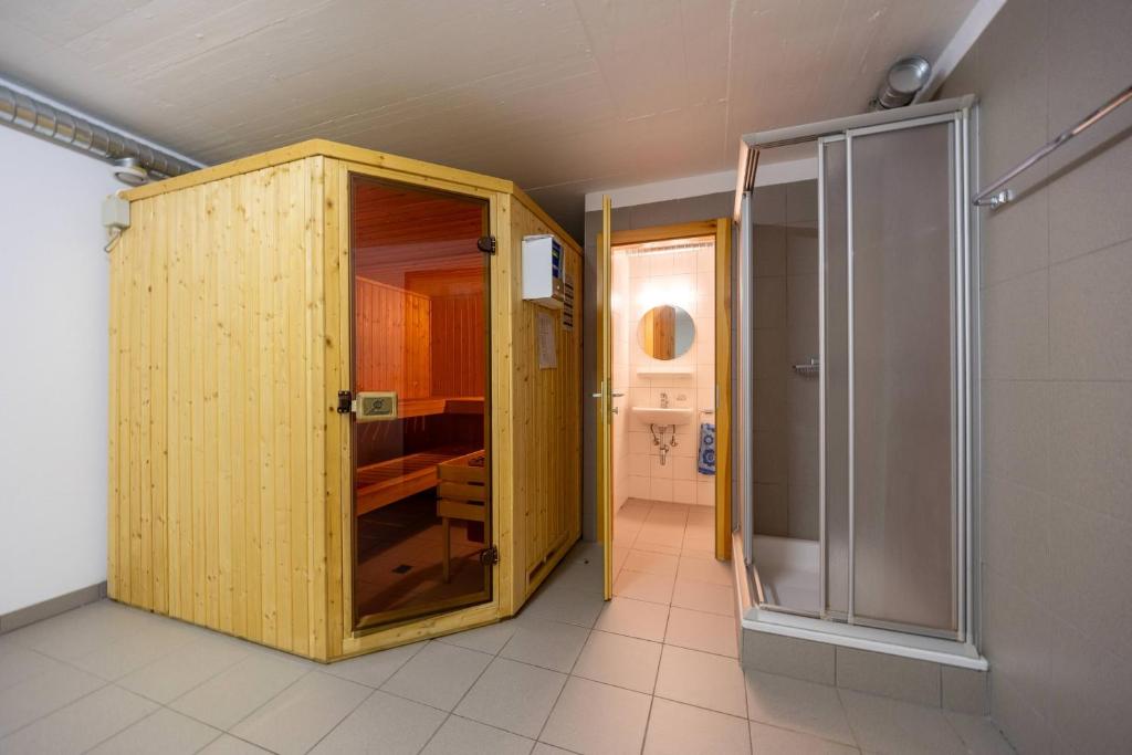 Victoria - real ski-in ski out, great view - Resim 27