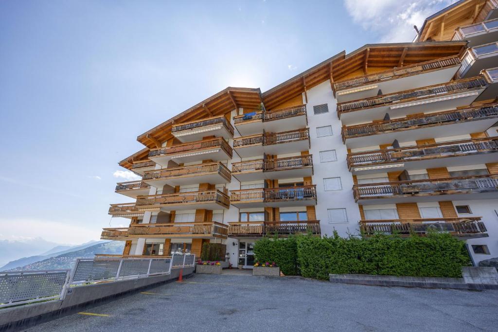 Victoria - real ski-in ski out, great view - Resim 29