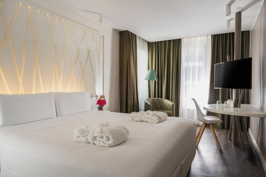 
Double Room with Balcony
