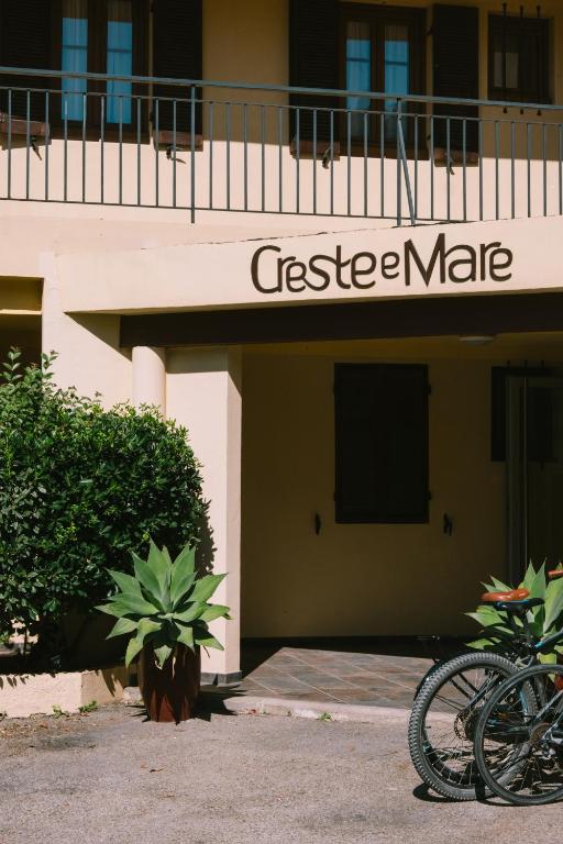 a bike parked in front of a building at Creste E Mare in Ajaccio