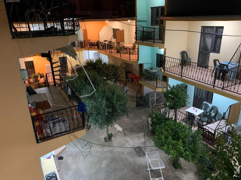 Balkón nebo terasa v ubytování Hotel Shqiponja