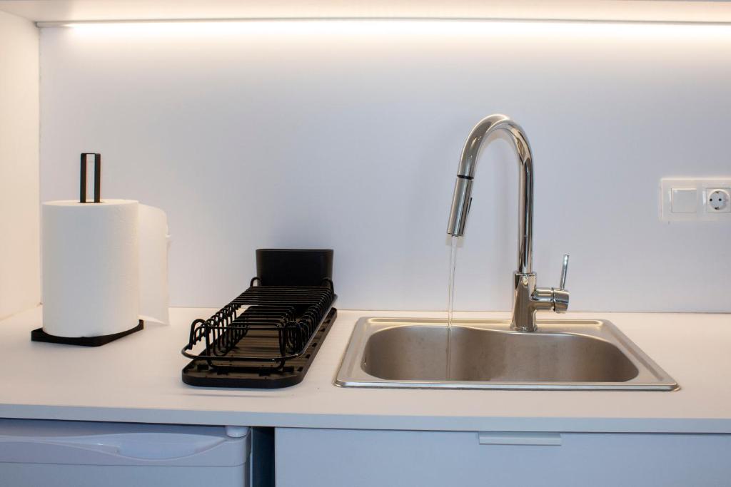 FRINELY Apartments - 8