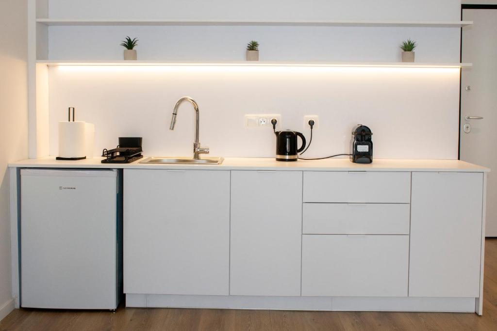 FRINELY Apartments - 7