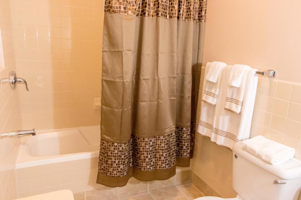 The Durban Hotel Guyana INC. - Deluxe Room